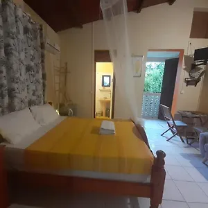 Independant Chez L Habitant- Grand-Bourg (Marie Galante)